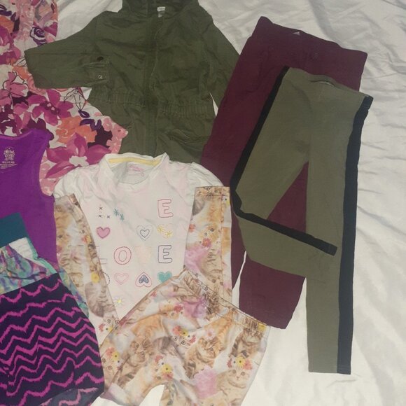 Huge lot of Kids clothes BACK 2 SCHOOL outfits~Old Navy-GIRLS SIZE S 6/6X - Picture 2 of 5